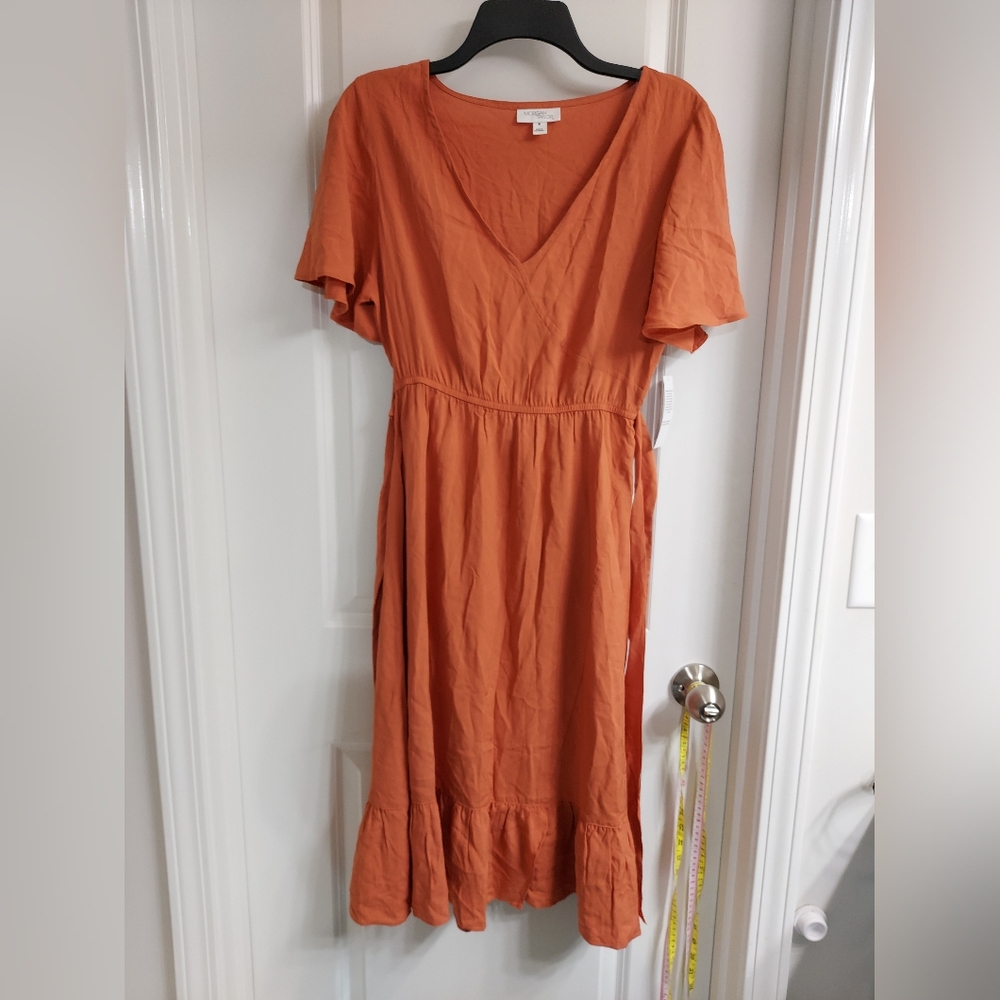 NWT Morgan Taylor Women's Orange V-Neck Dress